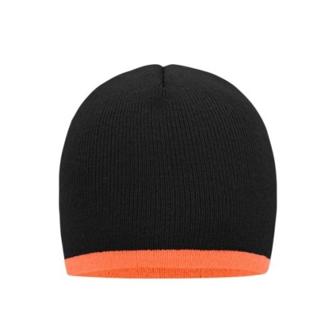 Beanie with Contrasting Border