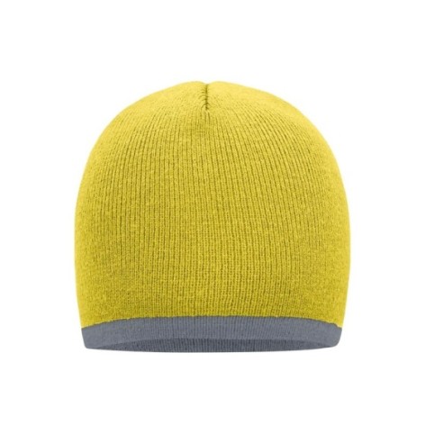 Beanie with Contrasting Border